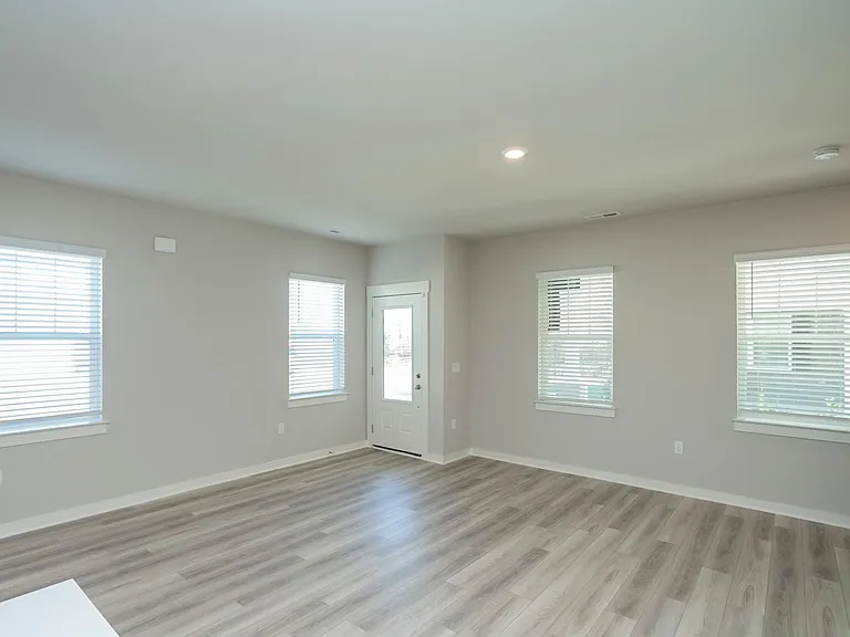 4524 Ropha Ct — Photo 14