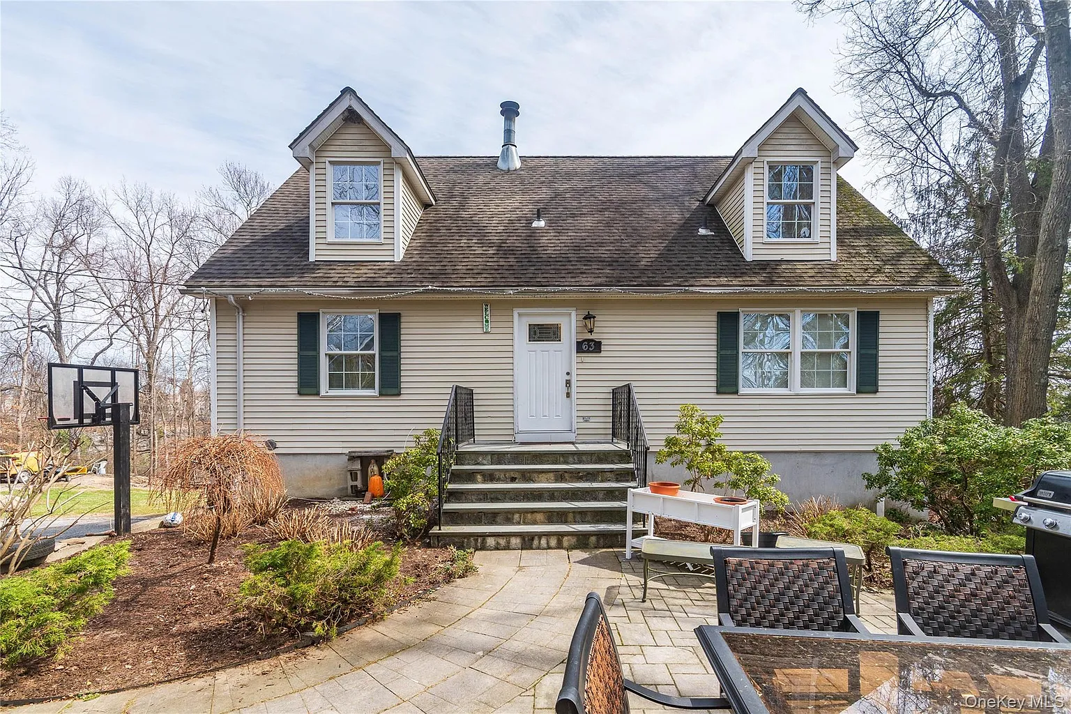 63 South Road photo 1