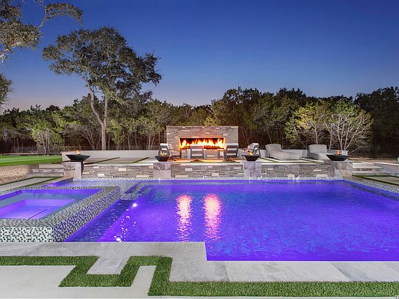 2nd image of 562 Ranch Valley