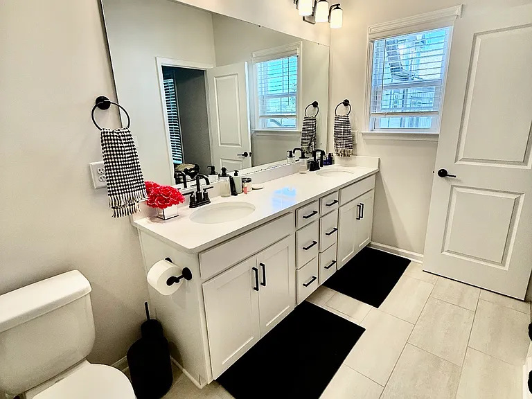 7008 Running Spring Dr — Photo 22