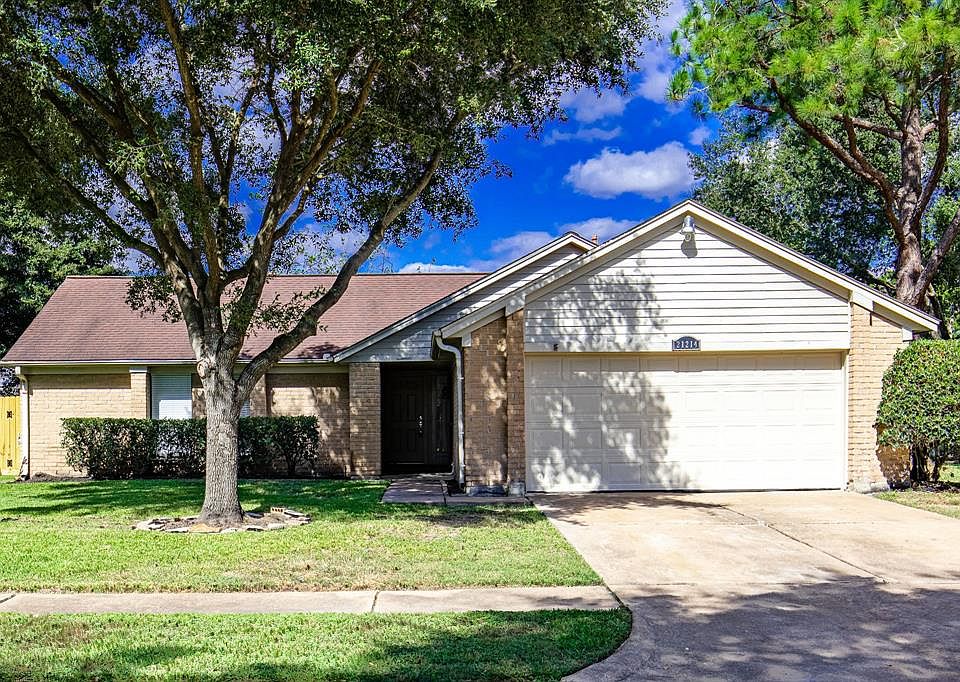 1st image of 21214 Park Mount Dr