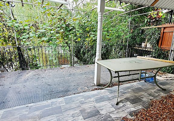 4th image of 1815 E 14th St #4