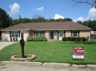 2 Adcock Cir, Mc Gehee, AR 71654