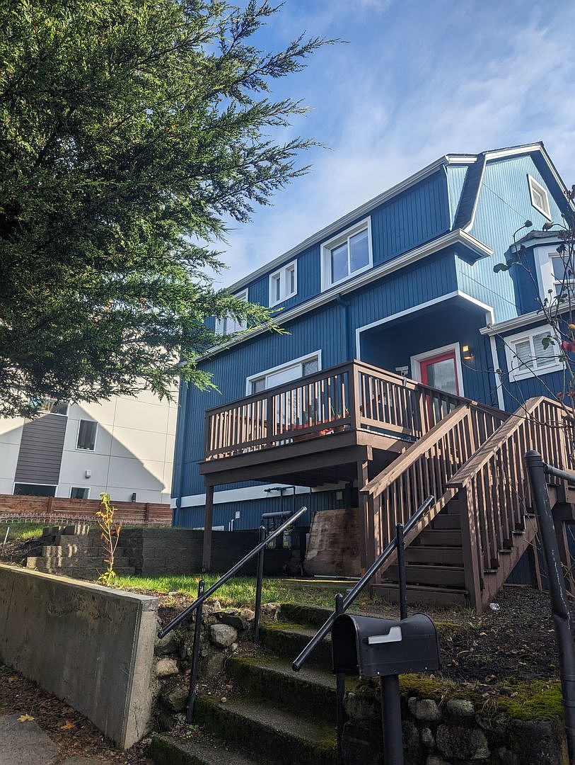 818B 17th Ave, Seattle, WA 98122 | Zillow