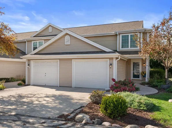 2109 East Broadway #D, Waukesha, WI 53186