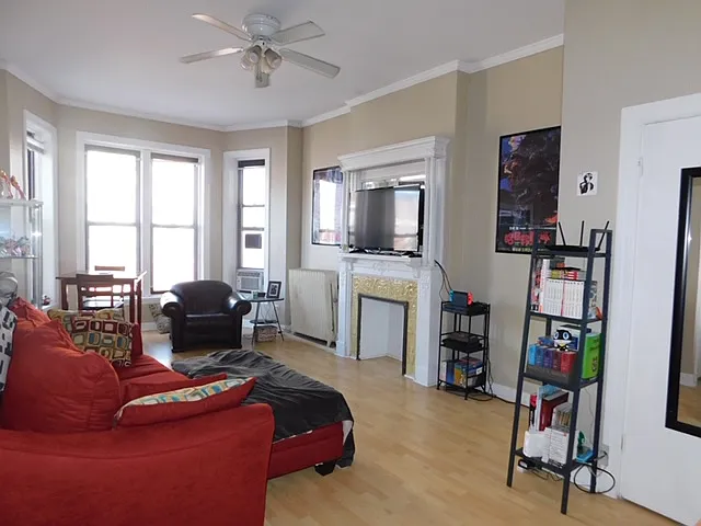 477 W Deming Pl #306 — Photo 5