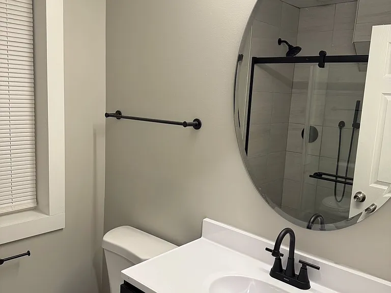 1007 Russell St #1 — Photo 5