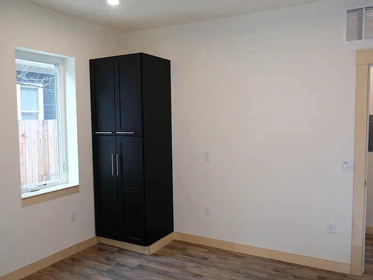 1029 W Pierpont Ave S #1 — Photo 6