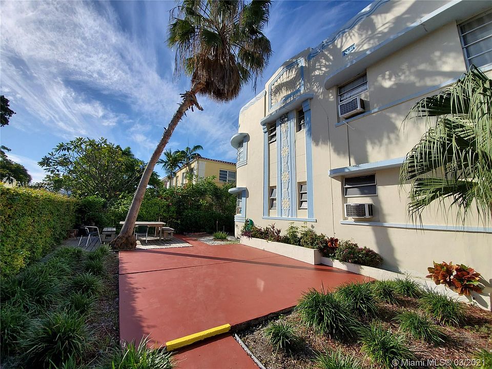 1st image of 850 Jefferson Ave #7