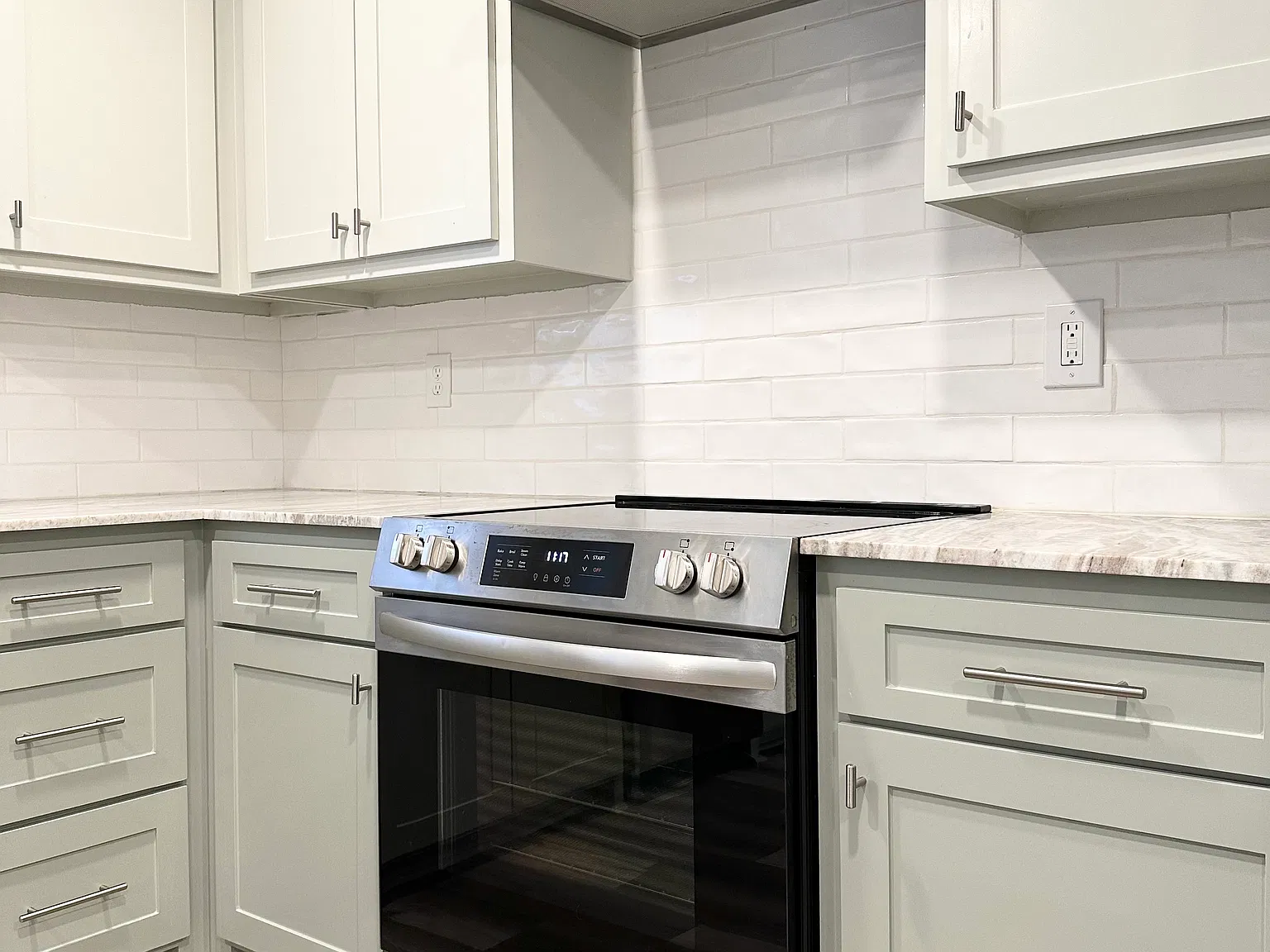 4 bed, 1950 sqft, $1,975 — Photo 3
