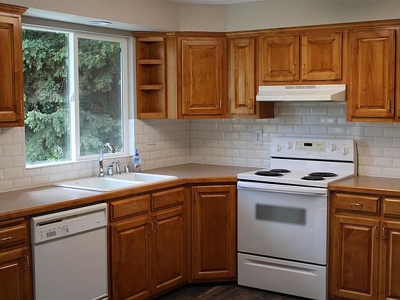 4th image of 16312 E Longfellow Ave