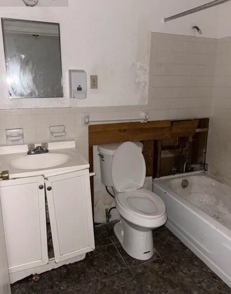 3 bed, 1.0 bath, 1730 sqft, $950 — Photo 3
