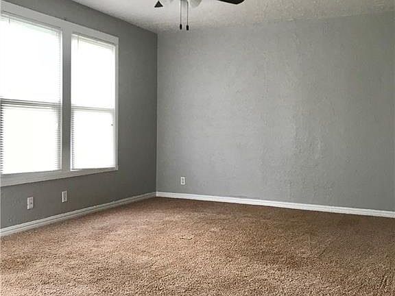 2nd image of 421 Eisenhower Blvd