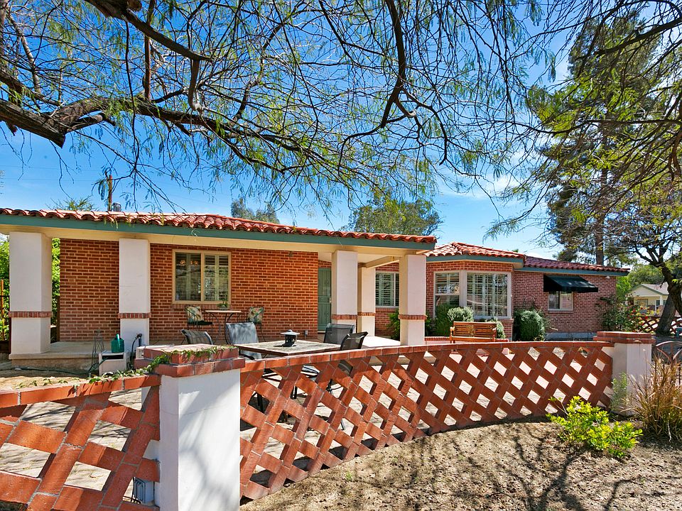 1st image of 204 N Sawtelle Ave