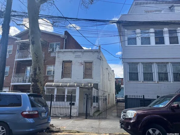 33-34 109 Street, Corona, NY 11368