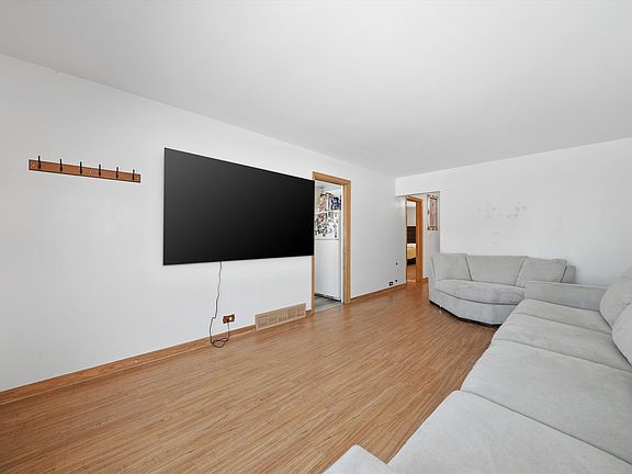 5th image of 1822 N 18th Ave