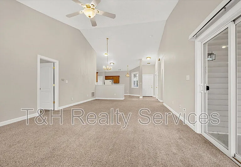 5935 Monticello Square Ln — Photo 10