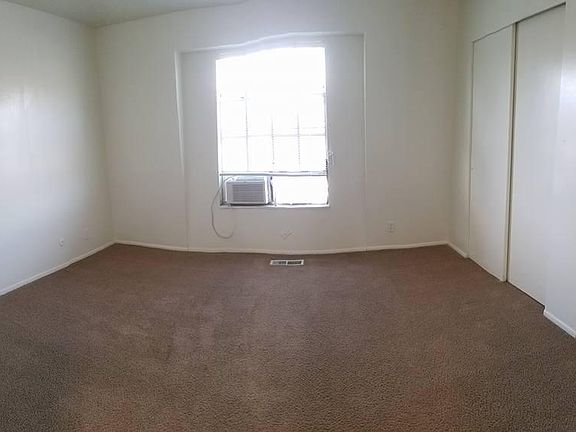 4th image of 872 E Colony N