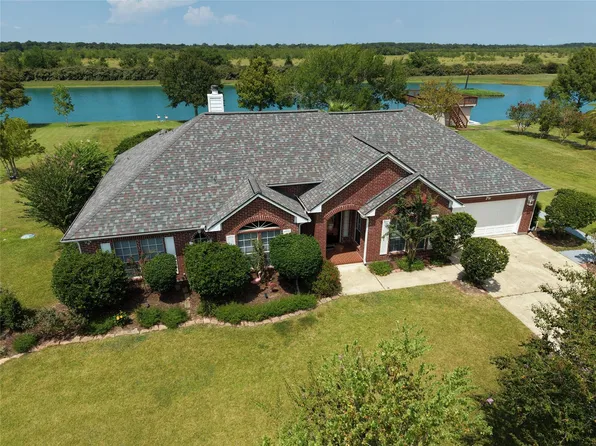 143 Lago Circle Dr N, Santa Fe, TX 77517