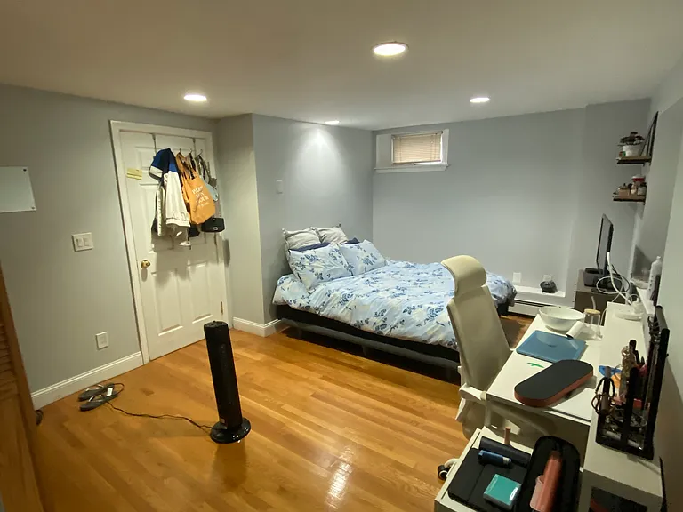 27 Woodward St #1 — Photo 9