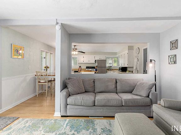 5th image of 405 Clark St NW