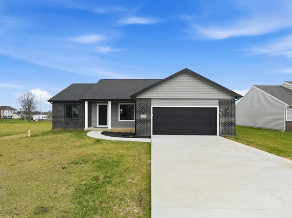 4938 N Cranbrook Rd, North Webster, IN 46555