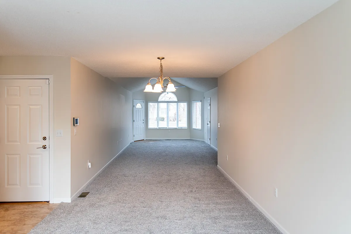 Building Photo - 800 Hope Dr
