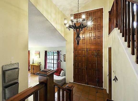 2nd image of 9401 Castlewood Dr