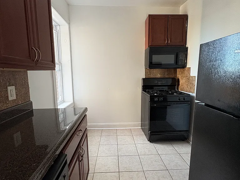 1084 Kennedy Blvd #3 — Photo 6