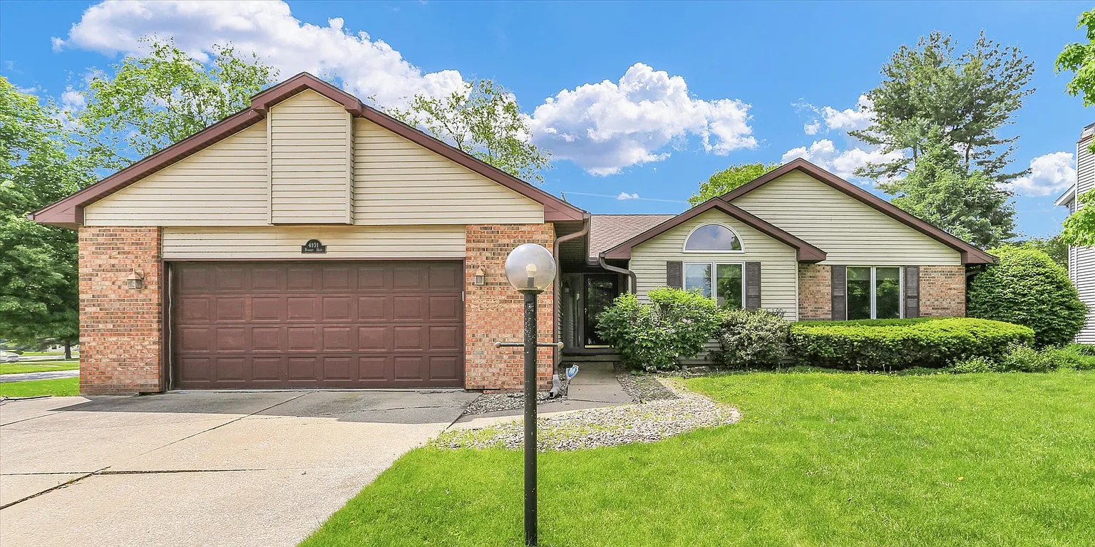 4101 Danbury Dr photo 1