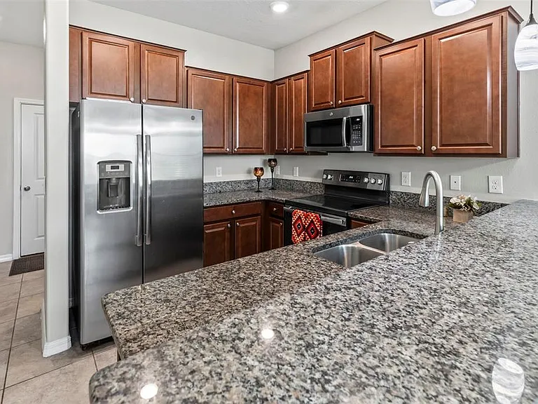15504 Florence Hollow Pl — Photo 8