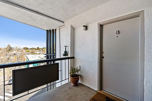 5270 College Ave #8 Photo 1