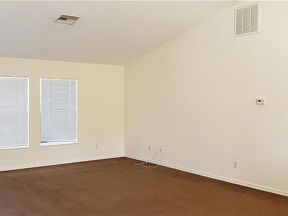 5th image of 1146 Venetia St E