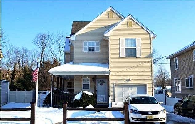1st image of 185 Wilson Ave