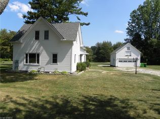 358 N Amboy Rd, Conneaut, OH 44030