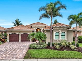 2975 Cinnamon Bay Cir, Naples, FL 34119