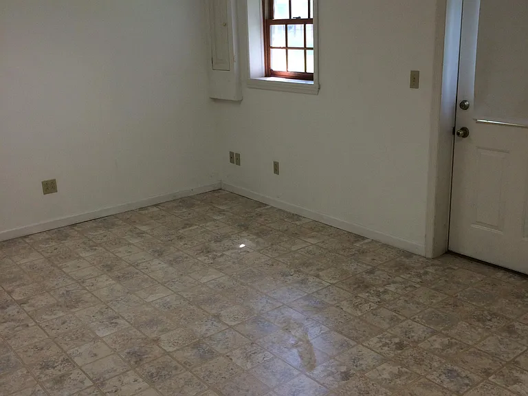 534 Becker St — Photo 19
