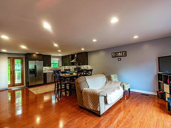 4th image of 3935 Cypress Creek Dr