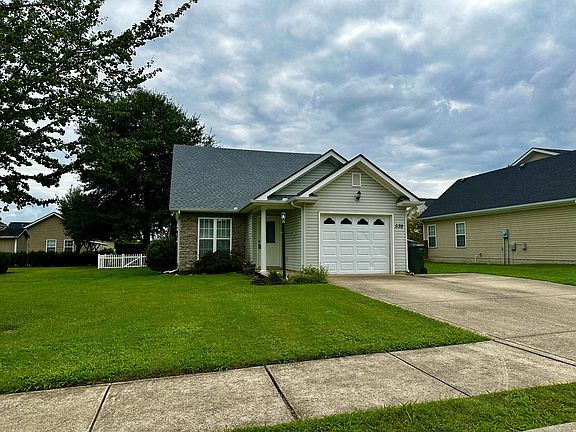 2nd image of 539 Albion Cir