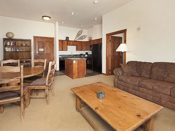 4th image of 505 S Main St #2404