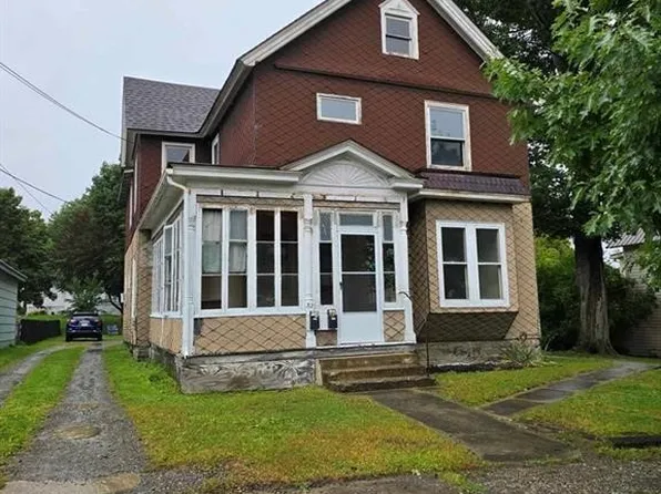 32 Vermont St, Bath, NY 14810