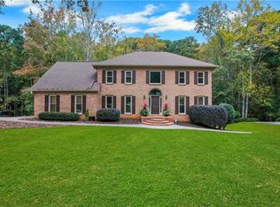 4018 Allenhurst Dr, Norcross, GA 30092