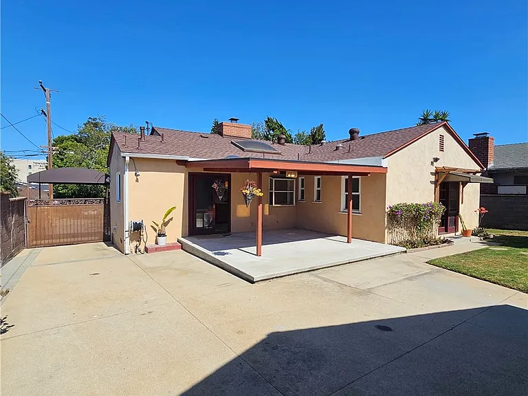 12627 Manor Dr — Photo 33