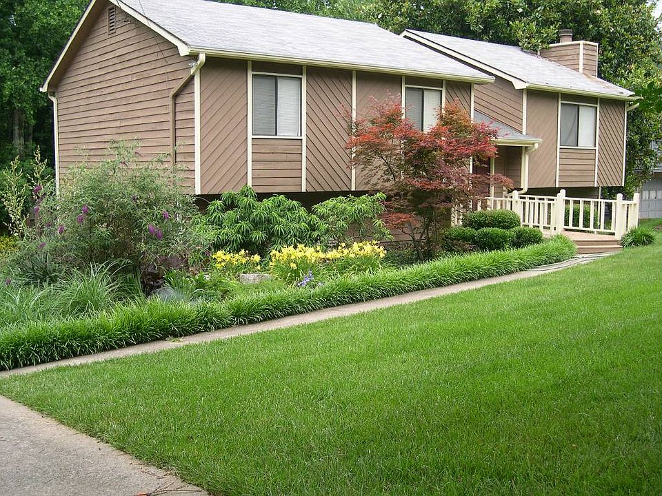 1st image of 564 Rivercrest Dr