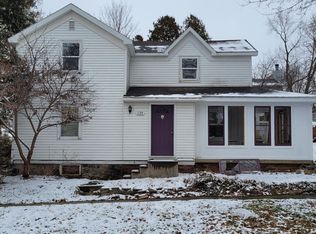 120 N Walnut St, Vernon, MI 48476