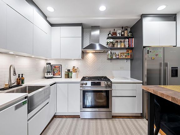 5th image of 299 Van Buren St #2C