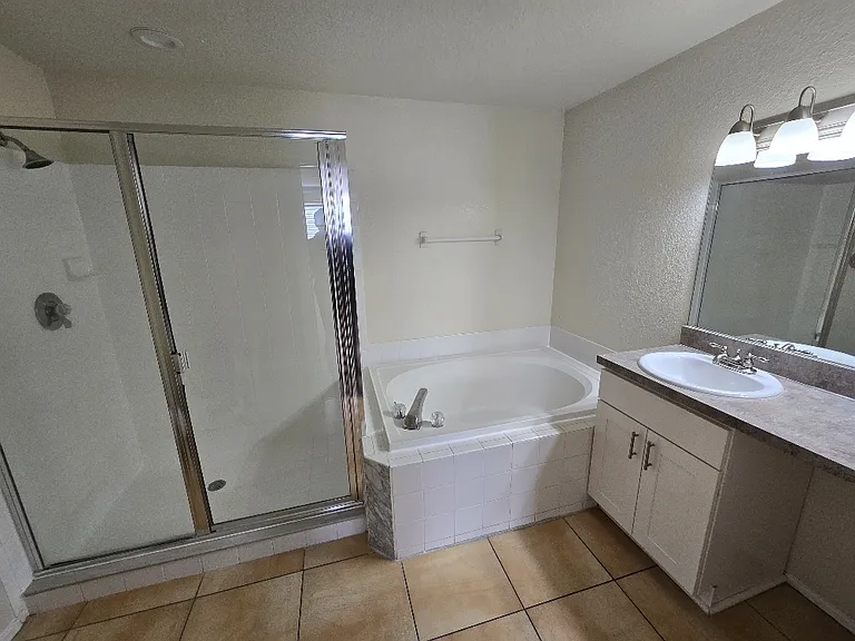 16339 Enclave Village Dr #3-304 — Photo 12