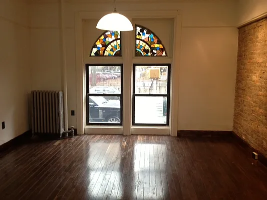 Rented by Full Time Management | media 18