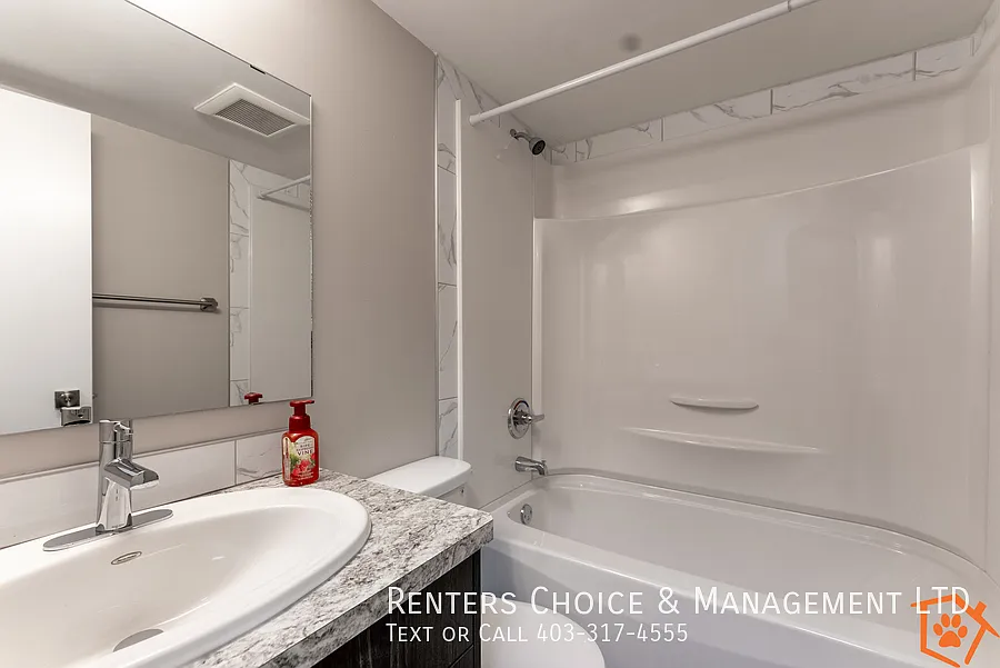Newly Renovated1 Bedroom, Utilities Included, Assigned Parking — Photo 2