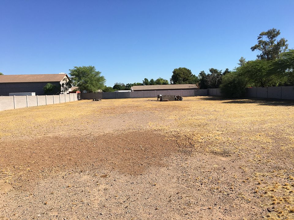 2nd image of 3912 W Union Hills Dr
